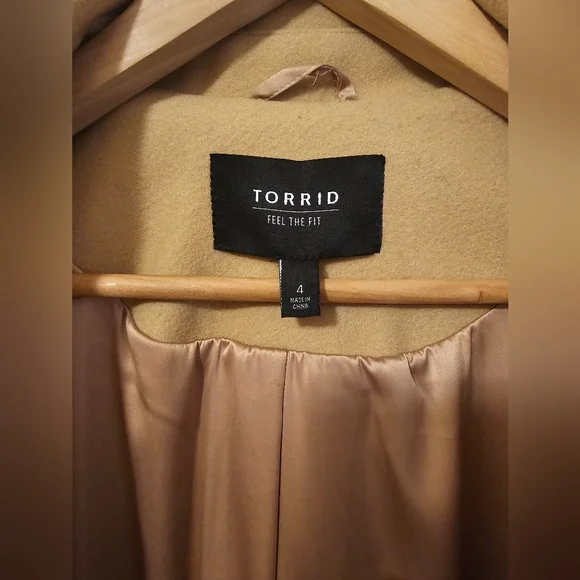 Torrid Tan Double-Breasted Coat. Plus Size 4. Excellent Condition - Picture 4 of 4